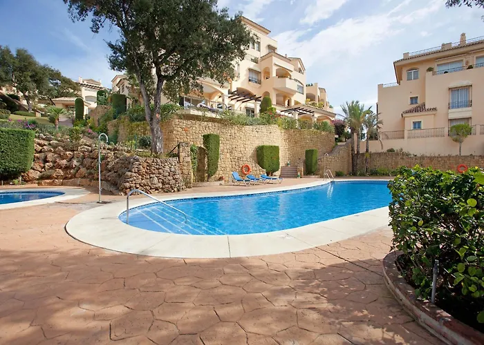 Charming Apartment With Pool