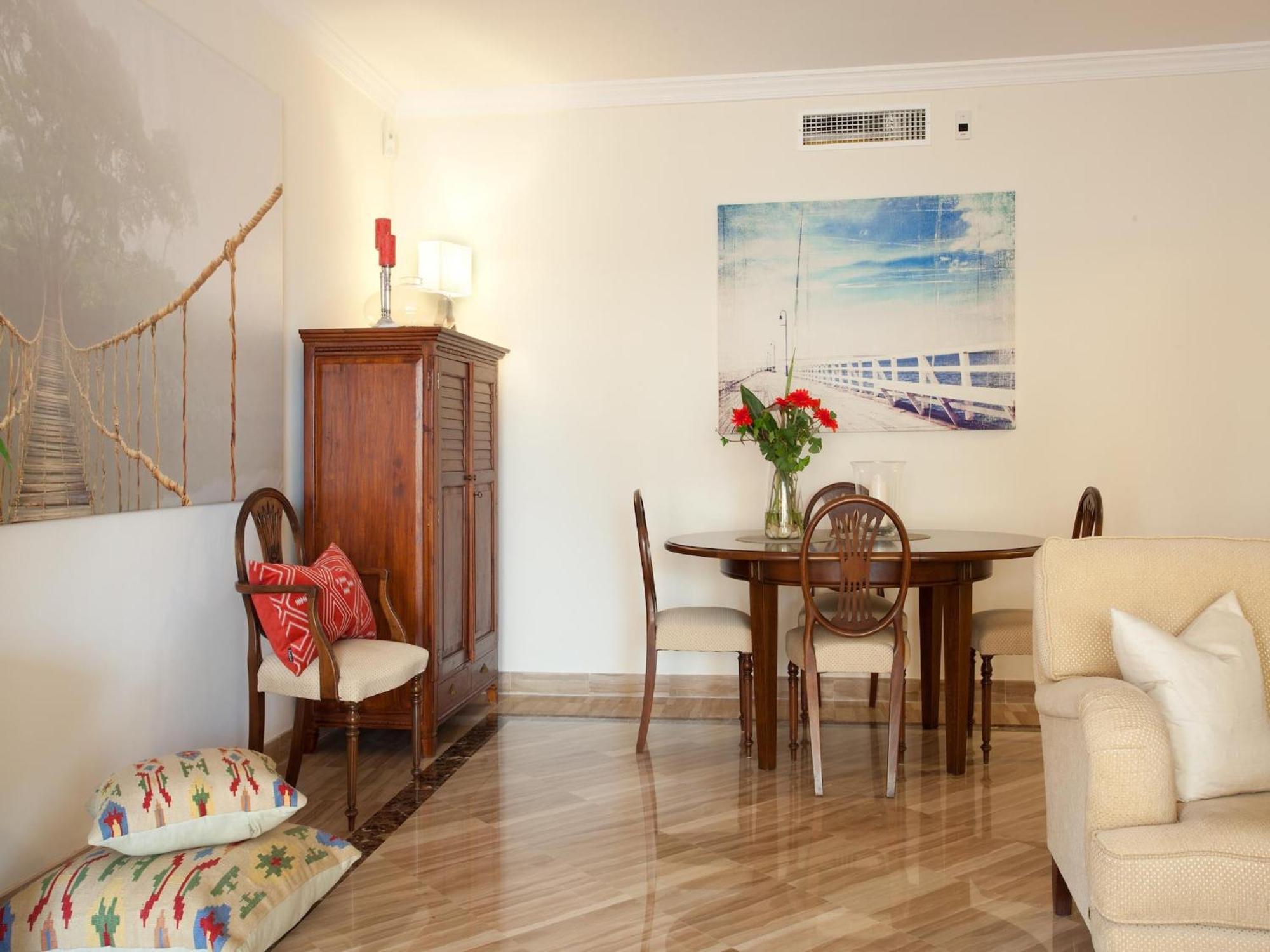 Charming With Pool Apartment Marbella